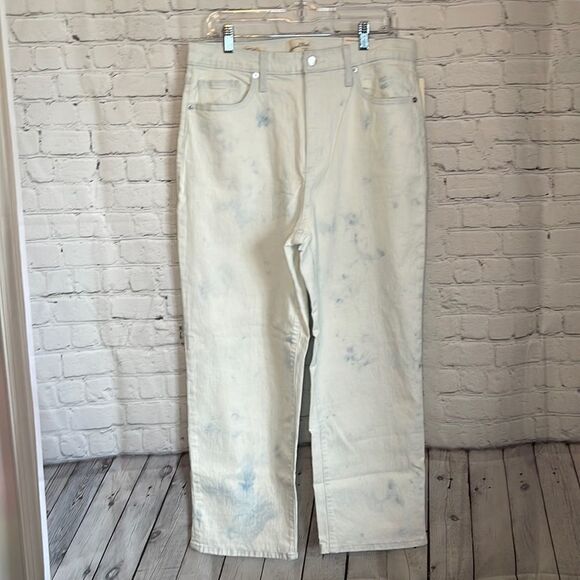 Universal Thread Women’s Acid Washed Jeans size 14 Vintage Straight - Picture 1 of 7